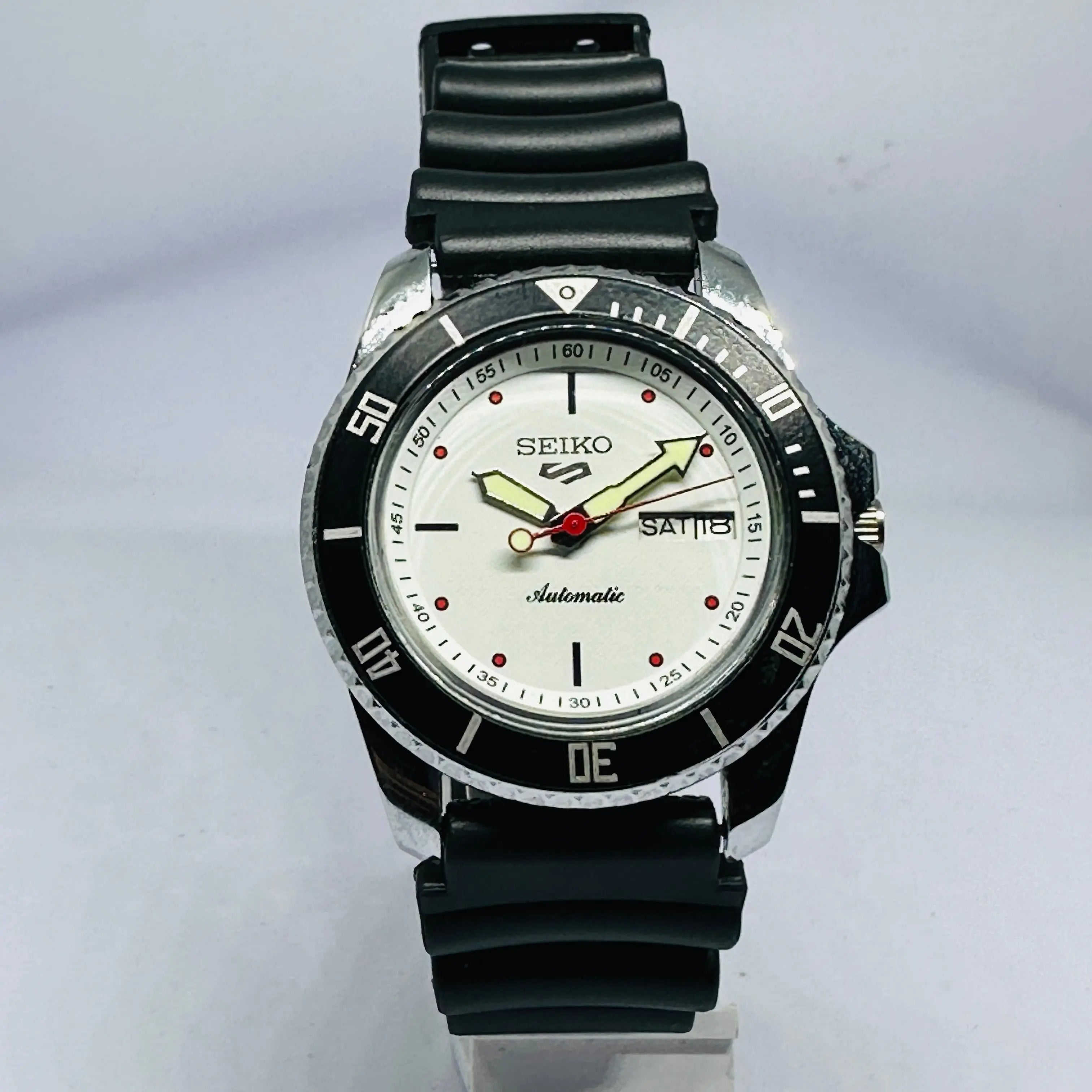 Seiko 5 Sports Automatic Watch – Refurbished Vintage | Japan-Made Men’s Timepiece National Watches
