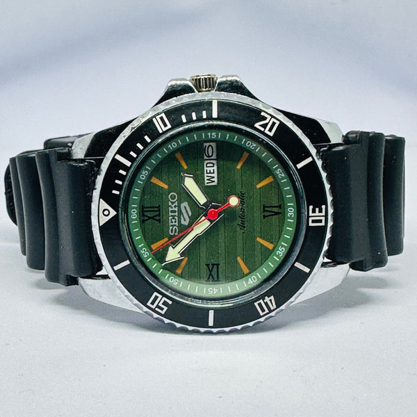 Seiko 5 Sports Automatic Watch – Refurbished Vintage | Japan-Made Men’s Timepiece
