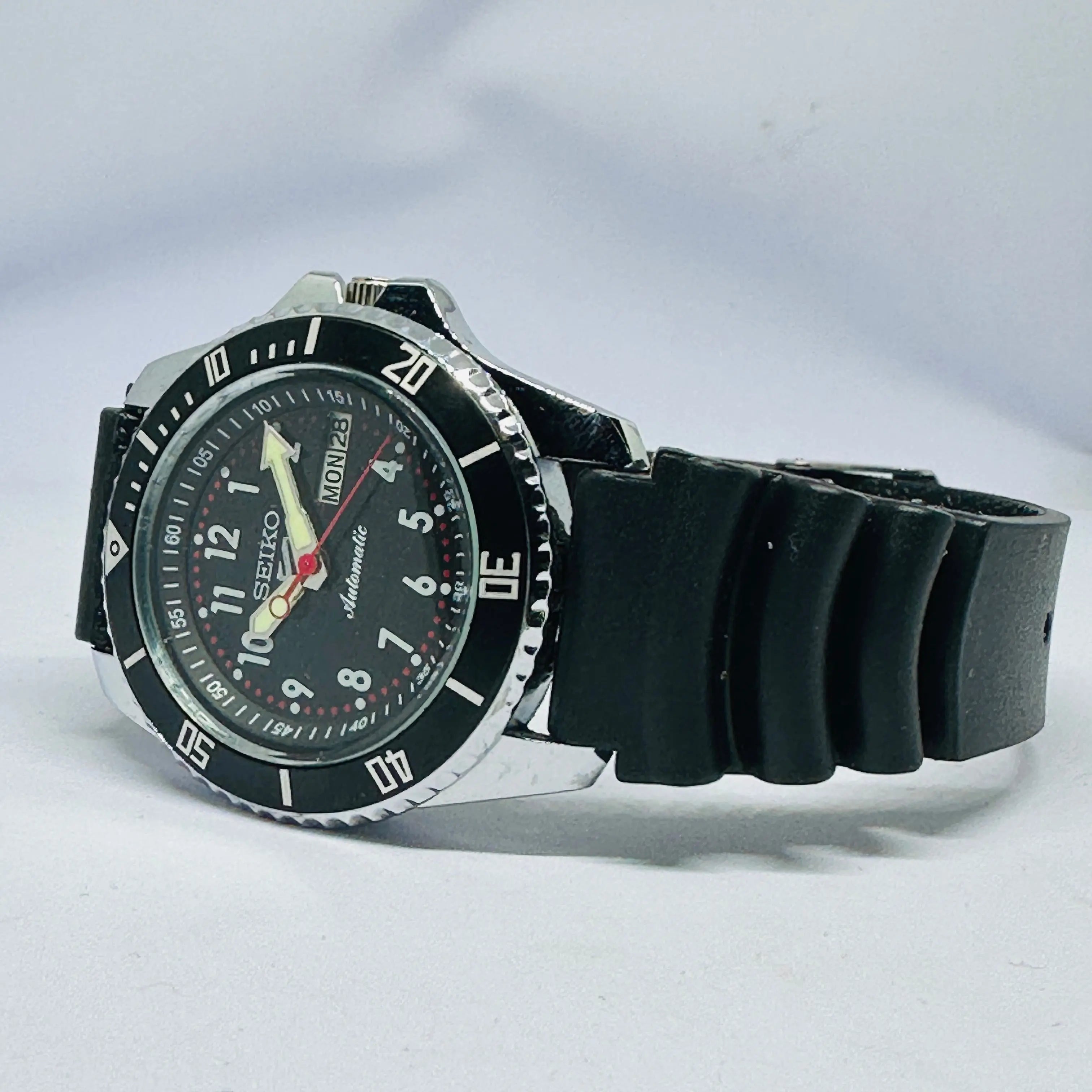 Seiko 5 Sports Automatic Watch – Refurbished Vintage | Japan-Made Men’s Timepiece National Watches