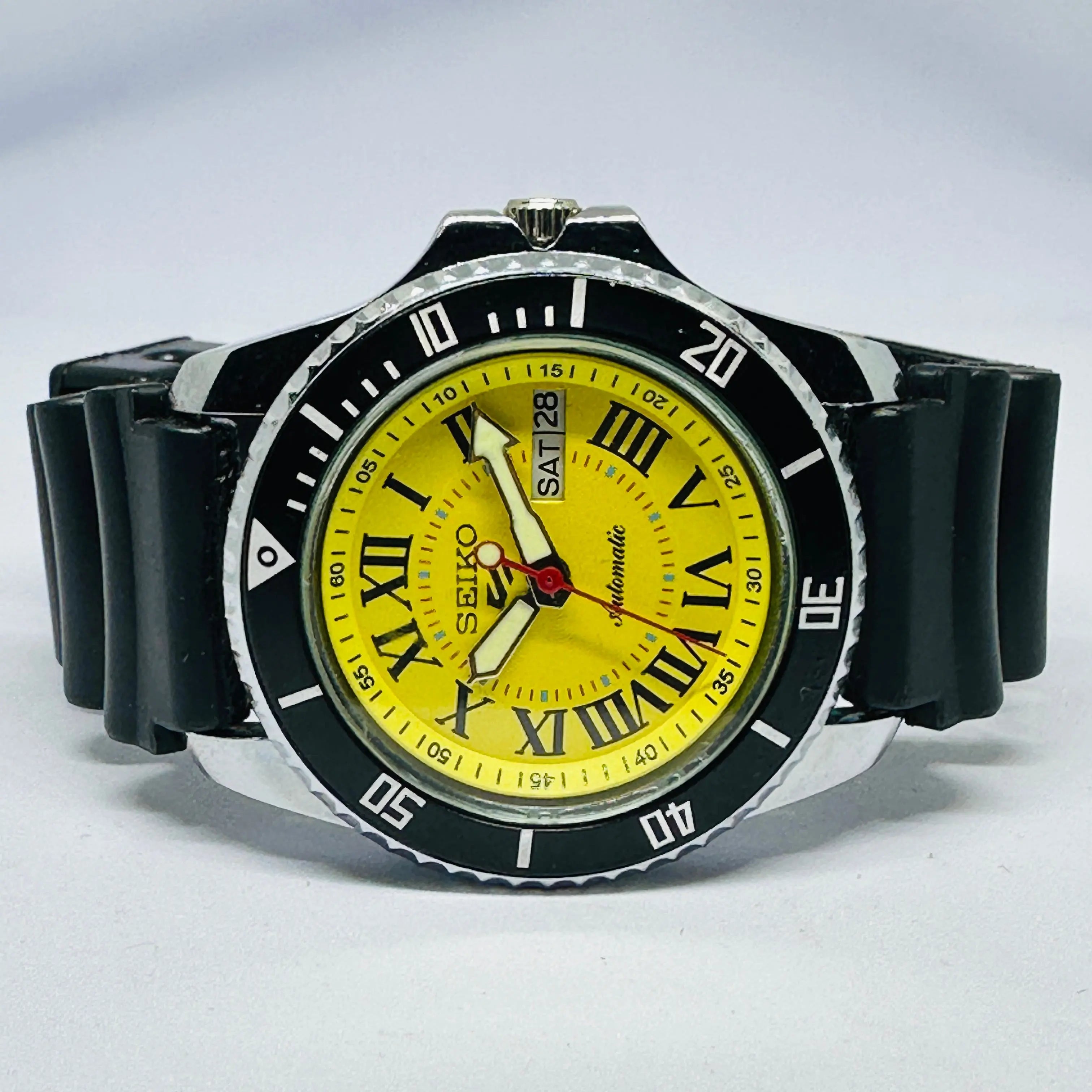 Seiko 5 Sports Automatic Watch – Refurbished Vintage | Japan-Made Men’s Timepiece National Watches