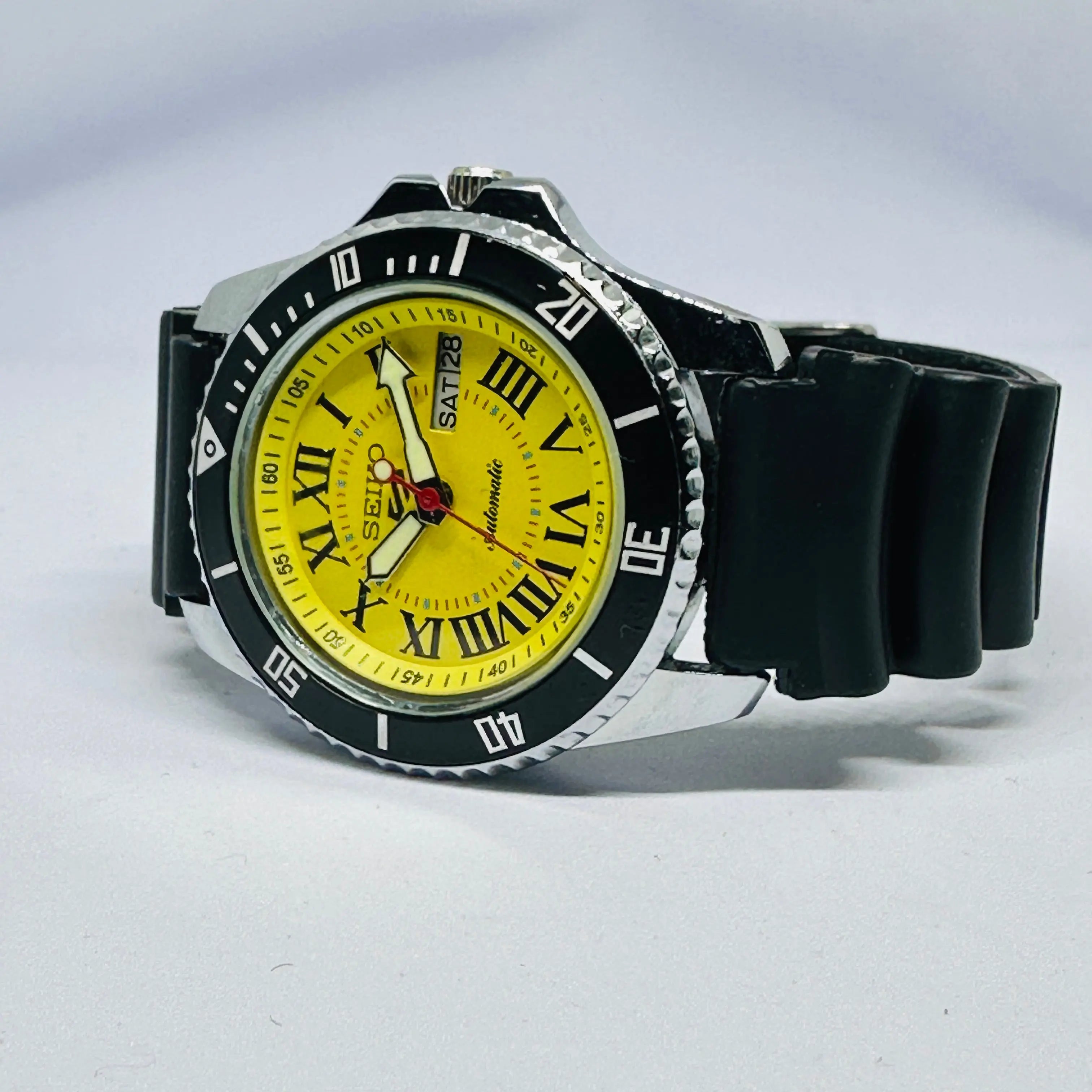 Seiko 5 Sports Automatic Watch – Refurbished Vintage | Japan-Made Men’s Timepiece National Watches