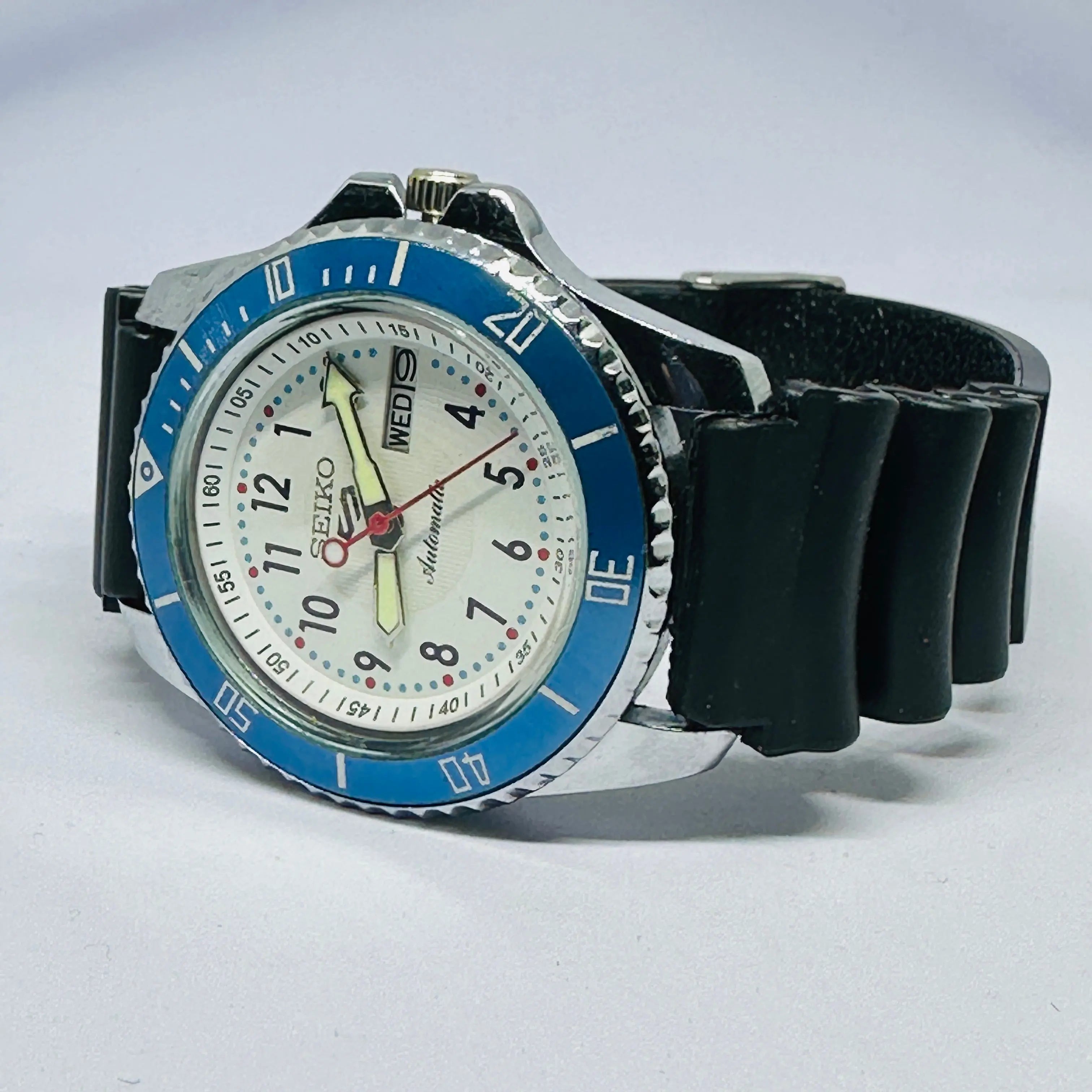 Seiko 5 Sports Automatic Watch – Refurbished Vintage | Japan-Made Men’s Timepiece National Watches