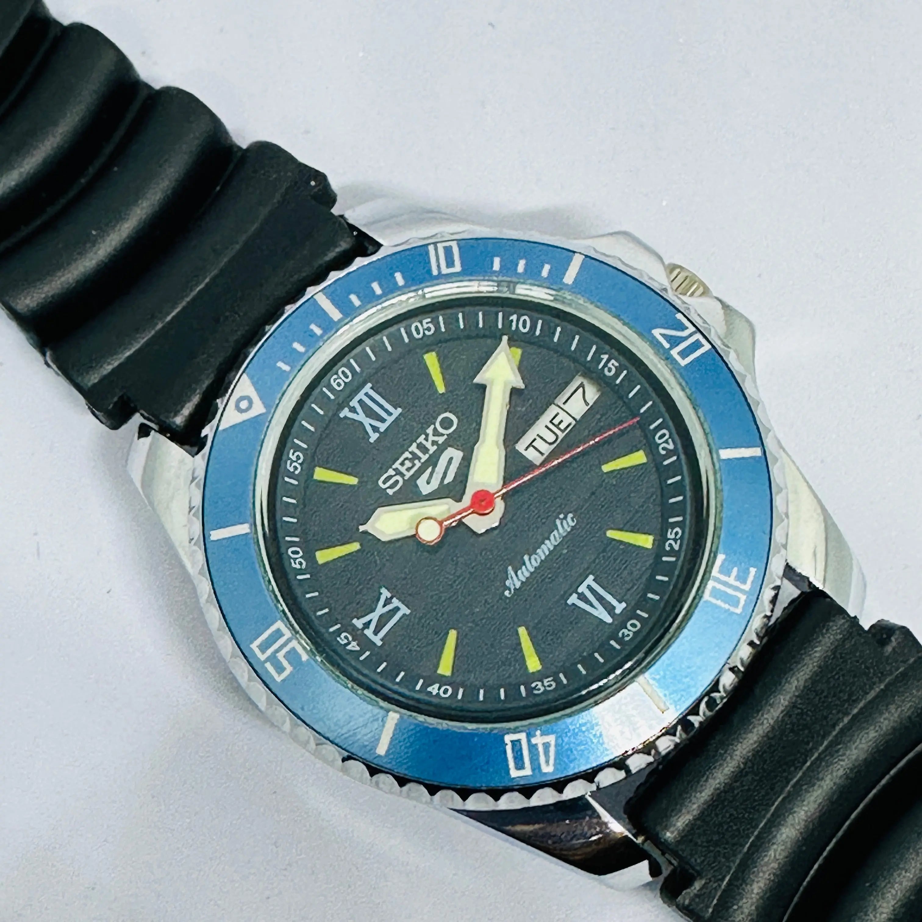 Seiko 5 Sports Automatic Watch – Refurbished Vintage | Japan-Made Men’s Timepiece National Watches