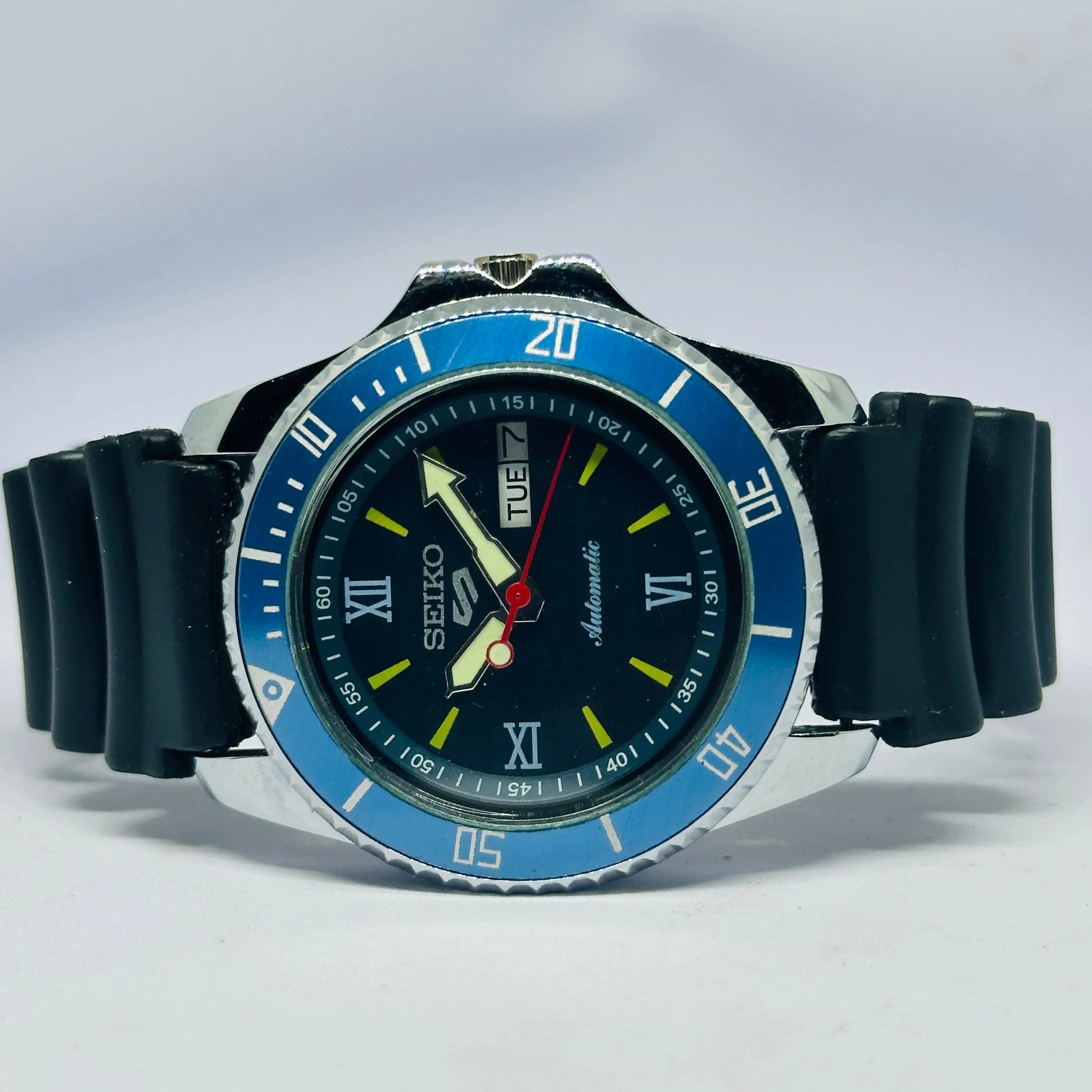 Seiko 5 Sports Automatic Watch – Refurbished Vintage | Japan-Made Men’s Timepiece National Watches