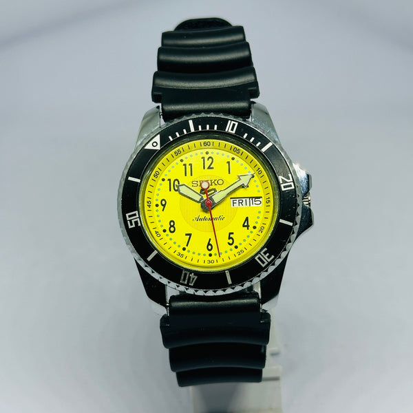 Seiko 5 Sports Automatic Watch – Refurbished Vintage | Japan-Made Men’s Timepiece
