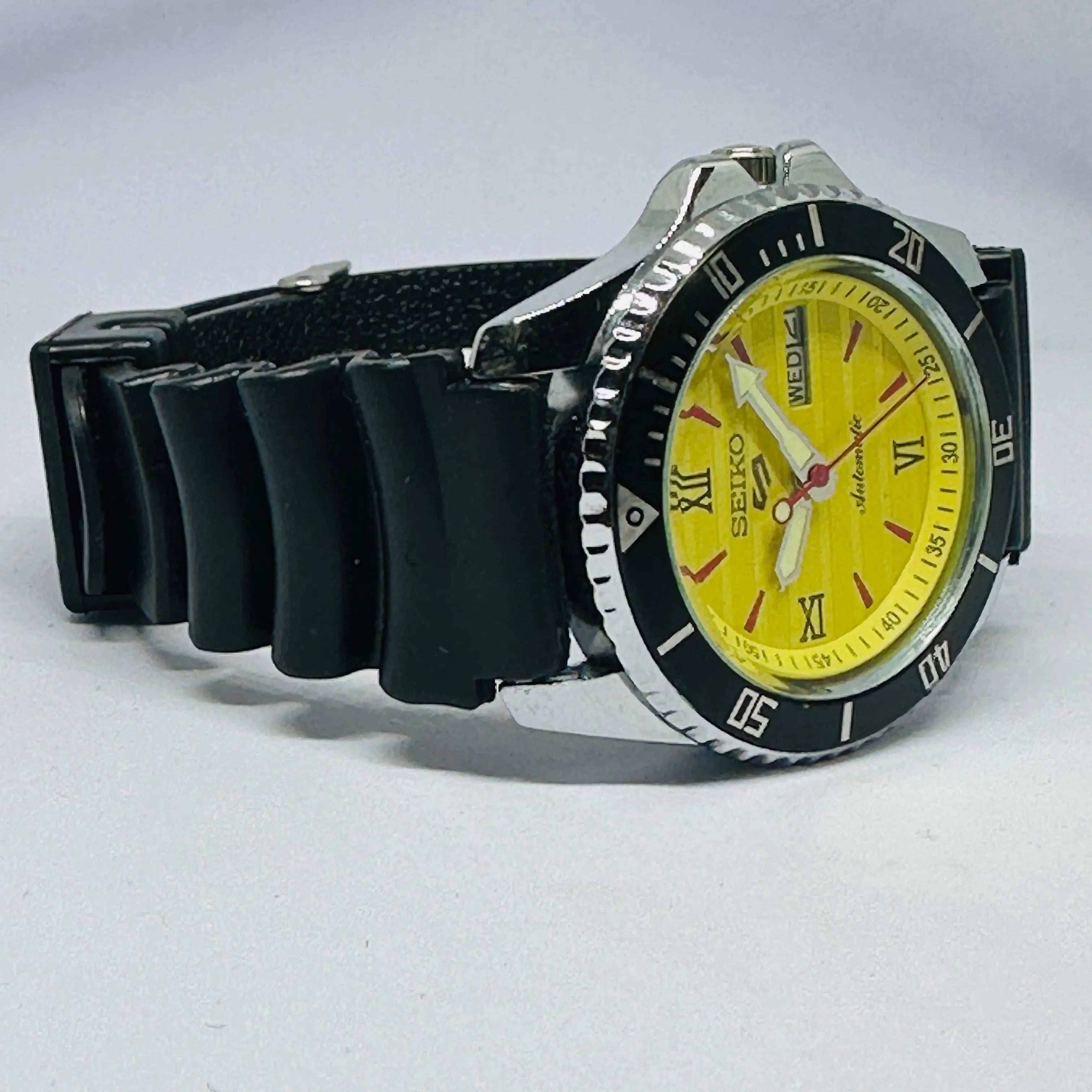 Seiko 5 Sports Automatic Watch – Refurbished Vintage | Japan-Made Men’s Timepiece National Watches