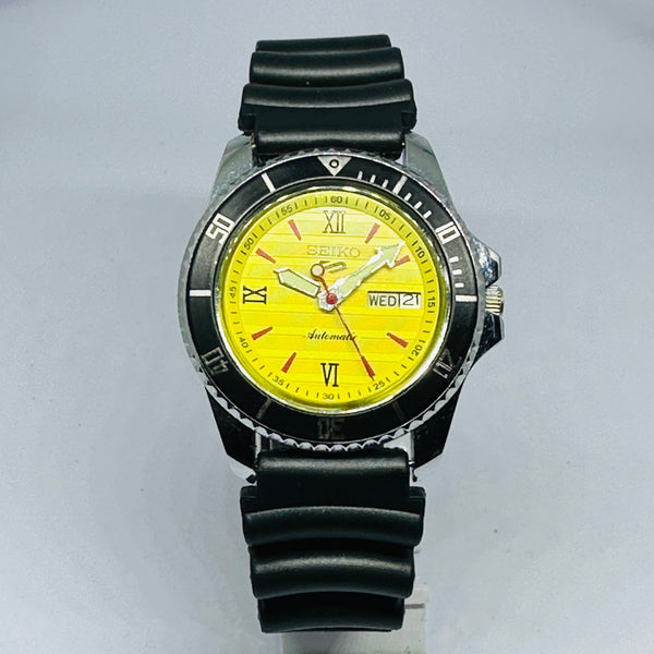 Seiko 5 Sports Automatic Watch – Refurbished Vintage | Japan-Made Men’s Timepiece
