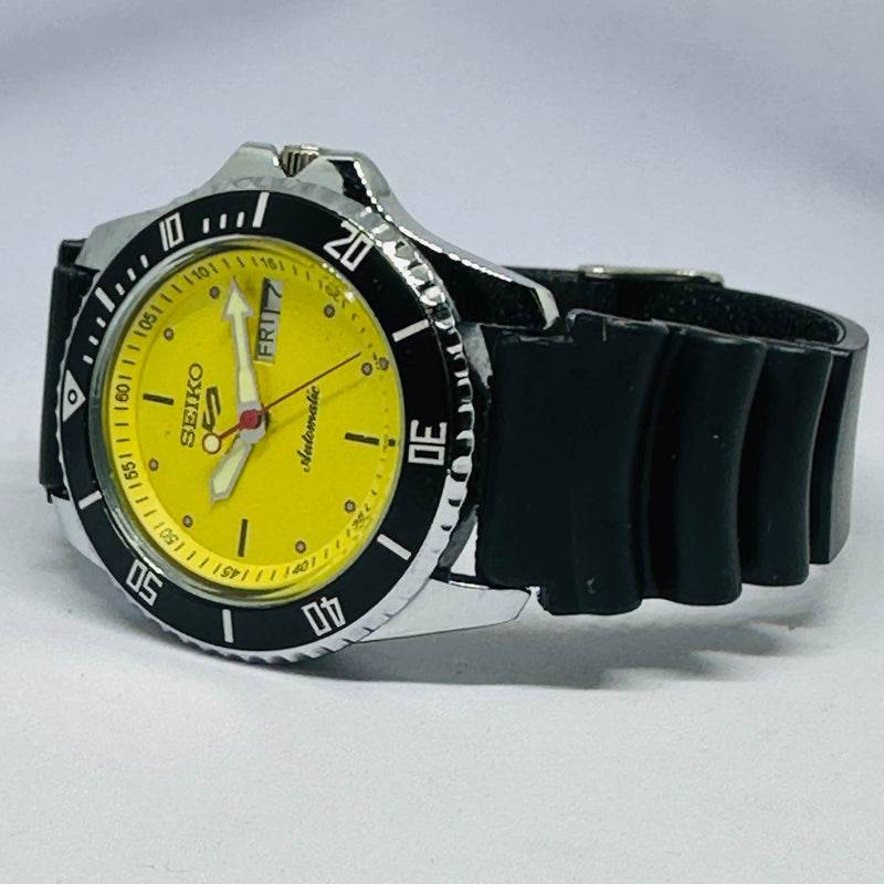 Seiko 5 Sports Automatic Watch – Refurbished Vintage | Japan-Made Men’s Timepiece