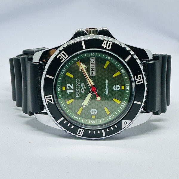 Seiko 5 Sports Automatic Watch – Refurbished Vintage | Japan-Made Men’s Timepiece