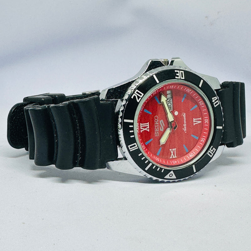Seiko 5 Sports Automatic Watch – Refurbished Vintage | Japan-Made Men’s Timepiece