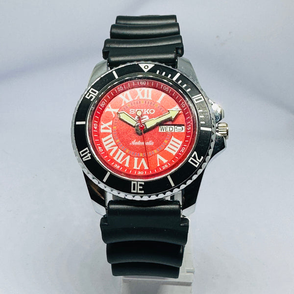 Seiko 5 Sports Automatic Watch – Refurbished Vintage | Japan-Made Men’s Timepiece