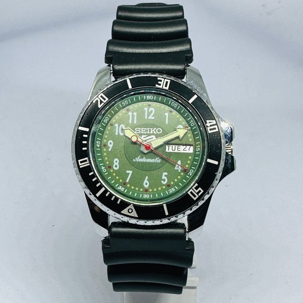 Seiko 5 Sports Automatic Watch – Refurbished Vintage | Japan-Made Men’s Timepiece