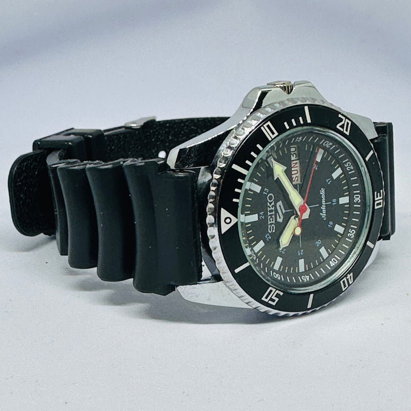 Seiko 5 Sports Automatic Watch – Refurbished Vintage | Japan-Made Men’s Timepiece