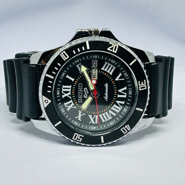 Seiko 5 Sports Automatic Watch – Refurbished Vintage | Japan-Made Men’s Timepiece