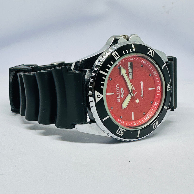 Seiko 5 Sports Automatic Watch – Refurbished Vintage | Japan-Made Men’s Timepiece