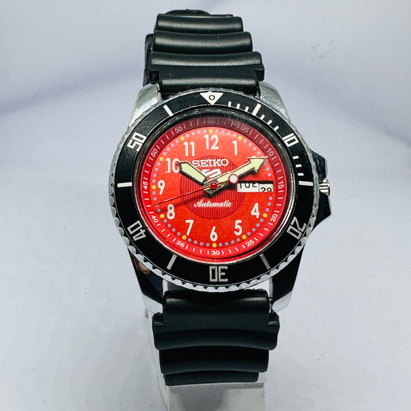 Seiko 5 Sports Automatic Watch – Refurbished Vintage | Japan-Made Men’s Timepiece