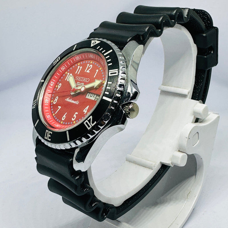 Seiko 5 Sports Automatic Watch – Refurbished Vintage | Japan-Made Men’s Timepiece