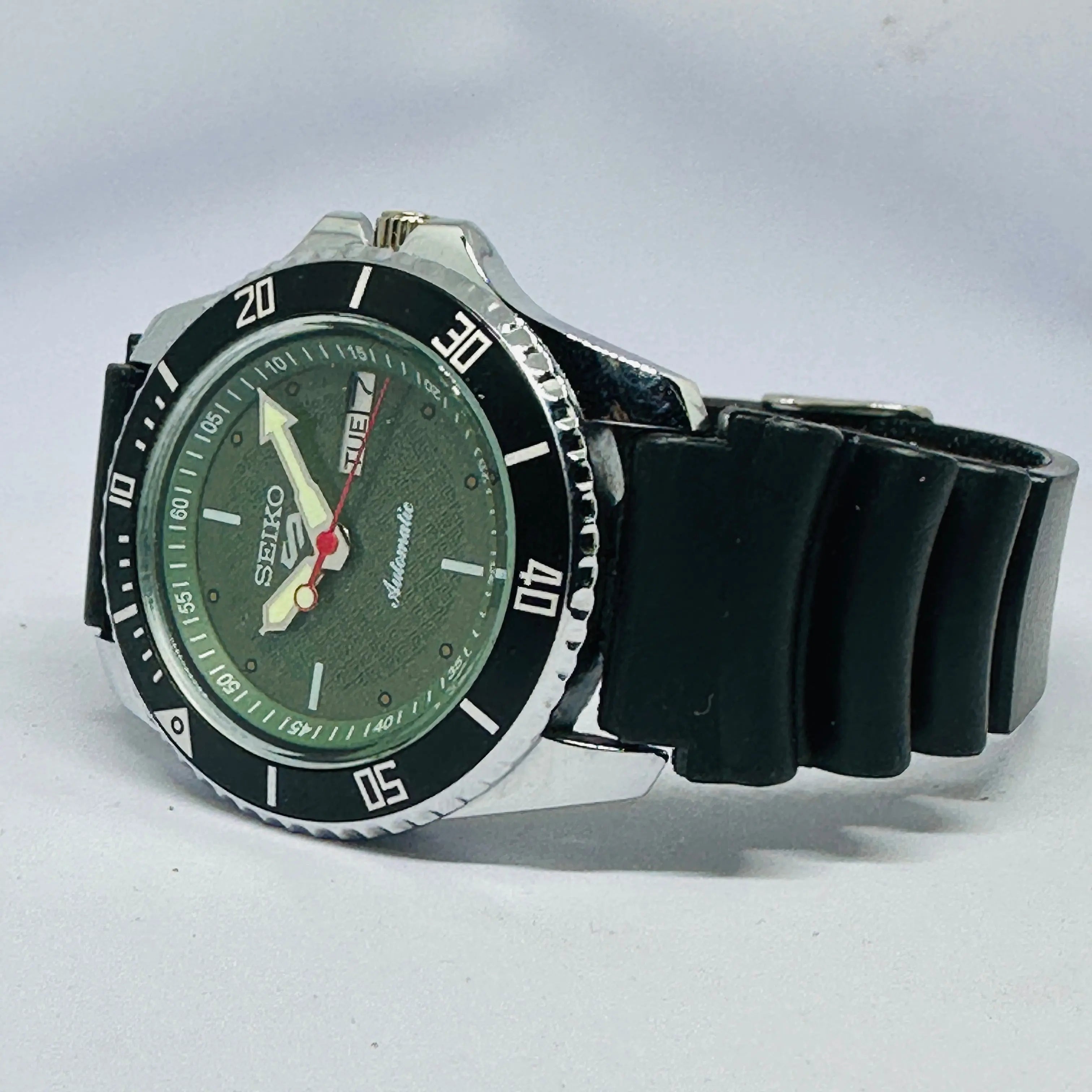 Seiko 5 Sports Automatic Watch – Refurbished Vintage | Japan-Made Men’s Timepiece National Watches