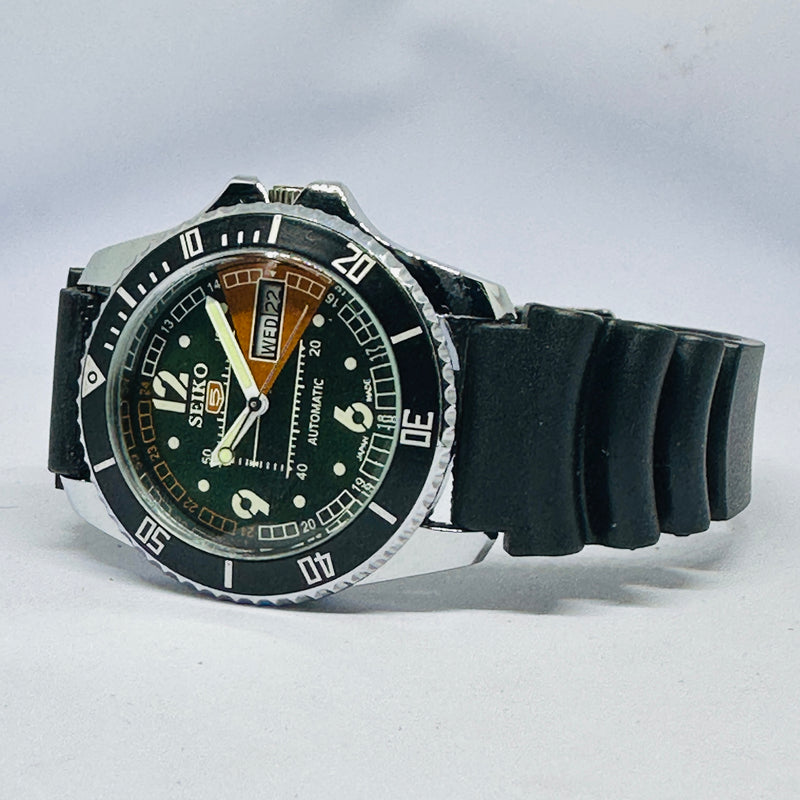 Seiko 5 Sports Automatic Watch – Refurbished Vintage | Japan-Made Men’s Timepiece