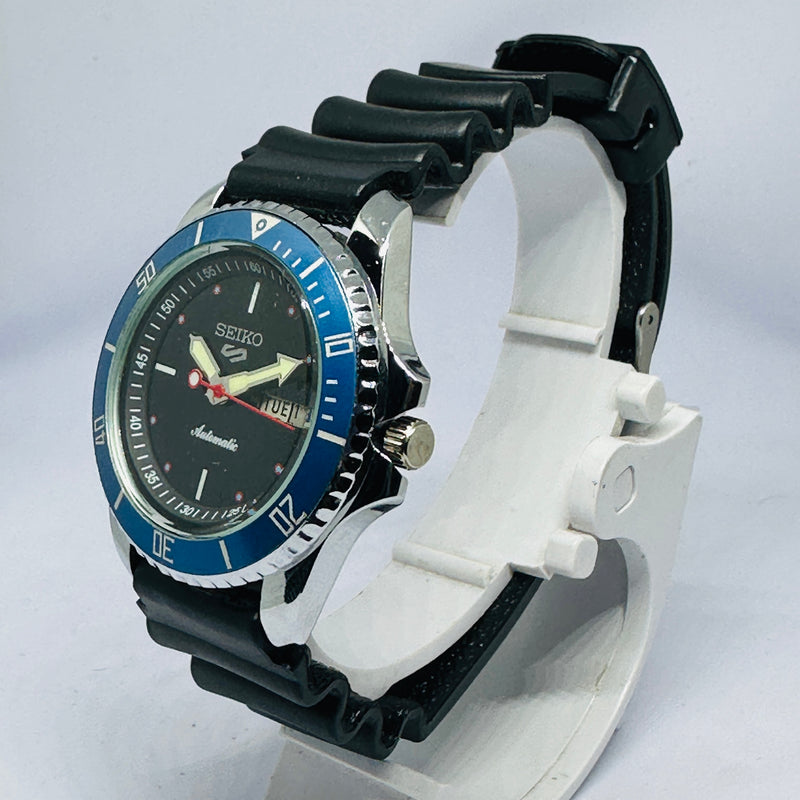 Seiko 5 Sports Automatic Watch – Refurbished Vintage | Japan-Made Men’s Timepiece