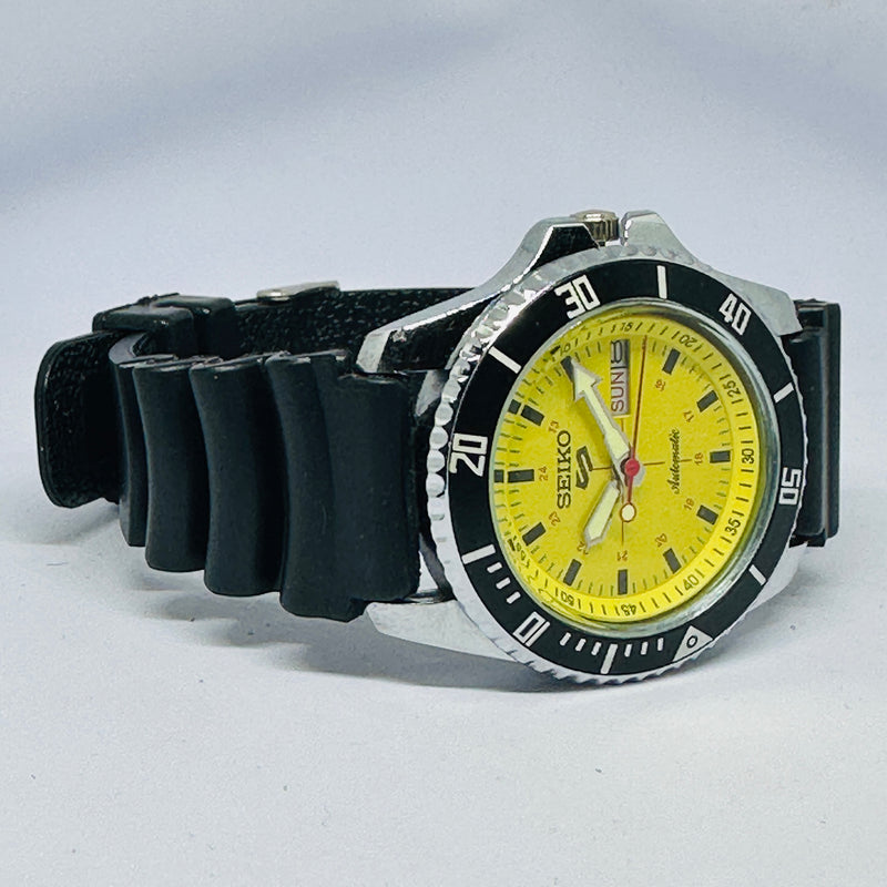 Seiko 5 Sports Automatic Watch – Refurbished Vintage | Japan-Made Men’s Timepiece