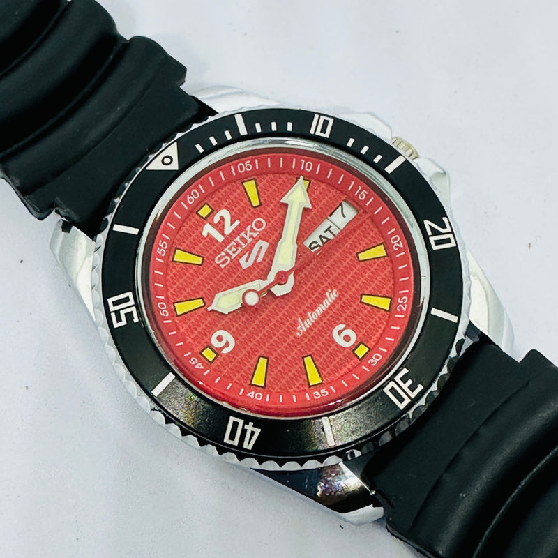 Seiko 5 Sports Automatic Watch – Refurbished Vintage | Japan-Made Men’s Timepiece