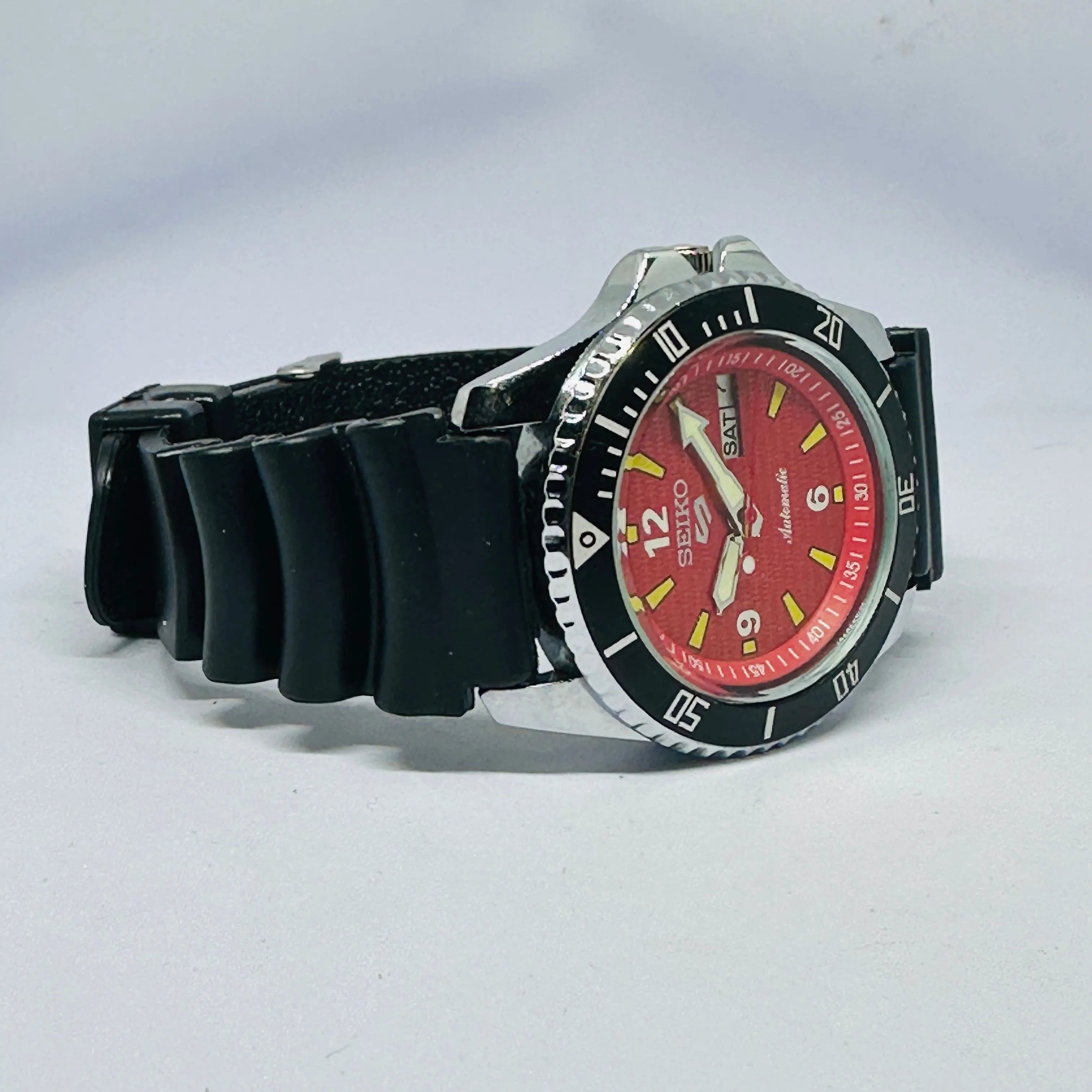 Seiko 5 Sports Automatic Watch – Refurbished Vintage | Japan-Made Men’s Timepiece National Watches