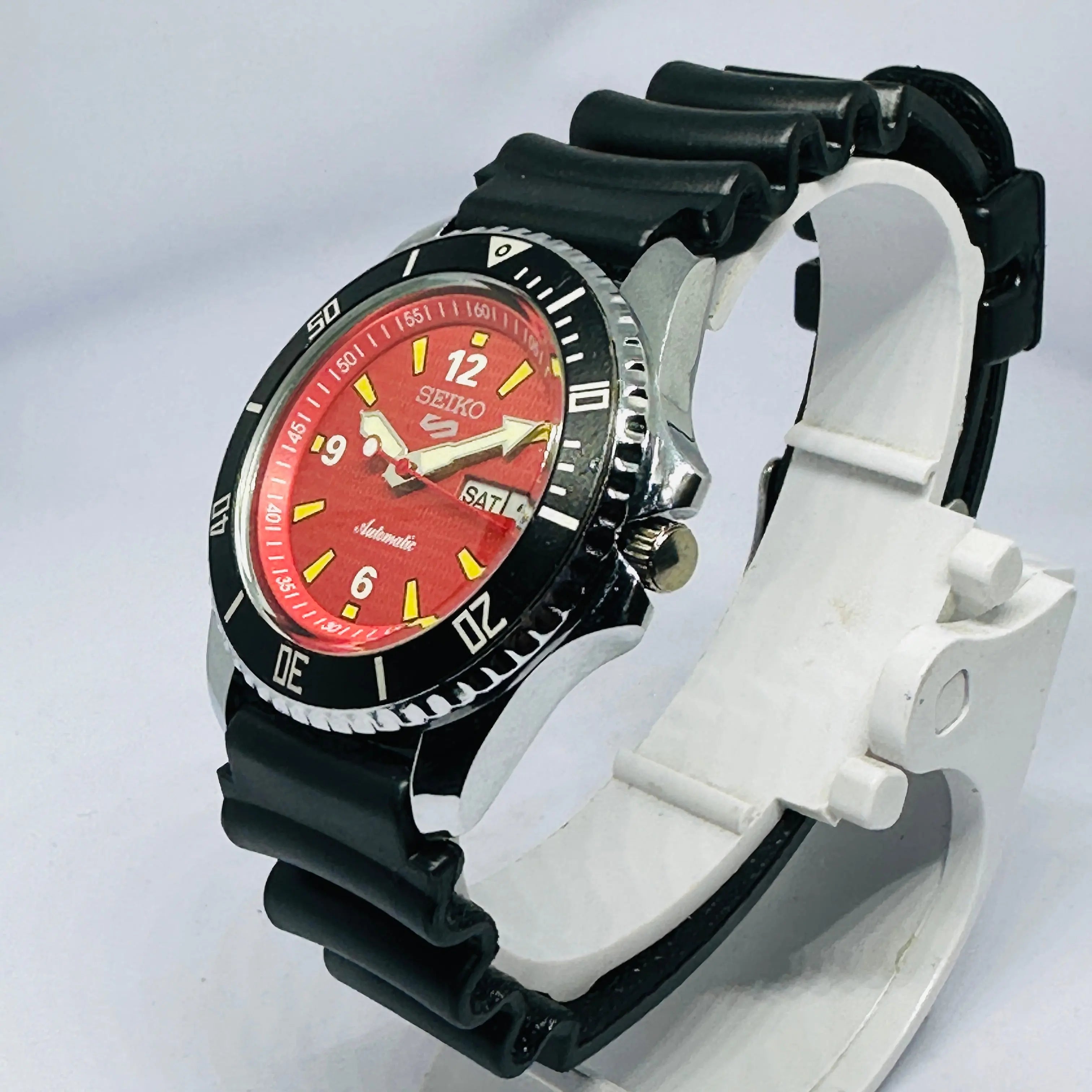 Seiko 5 Sports Automatic Watch – Refurbished Vintage | Japan-Made Men’s Timepiece National Watches