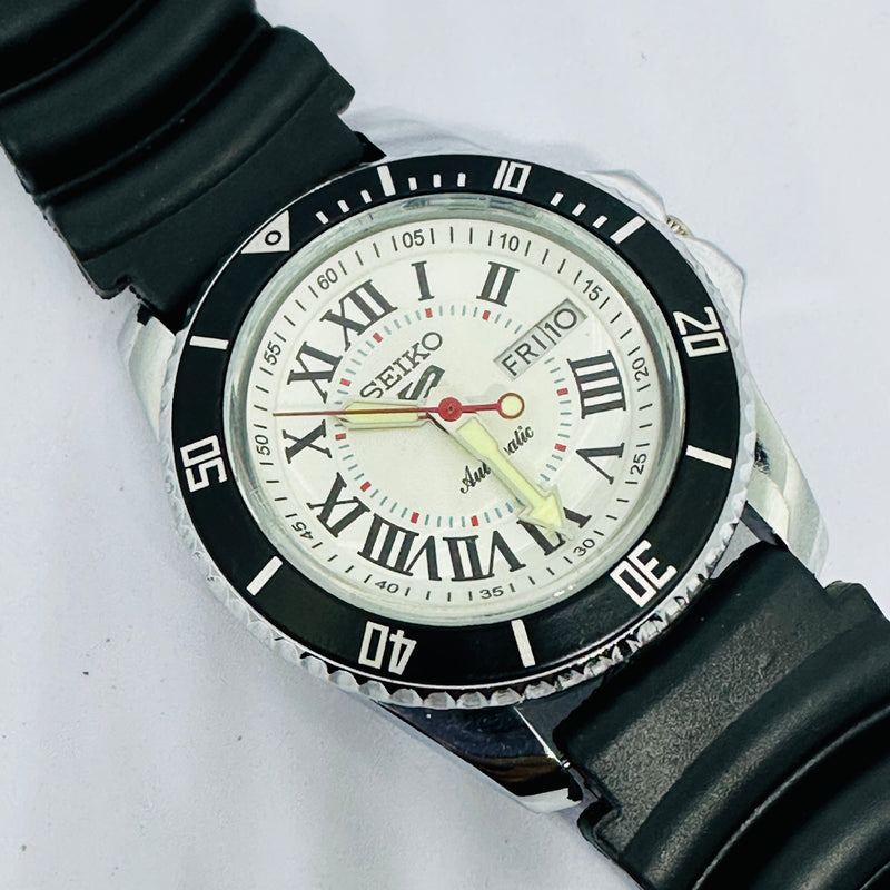 Seiko 5 Sports Automatic Watch – Refurbished Vintage | Japan-Made Men’s Timepiece