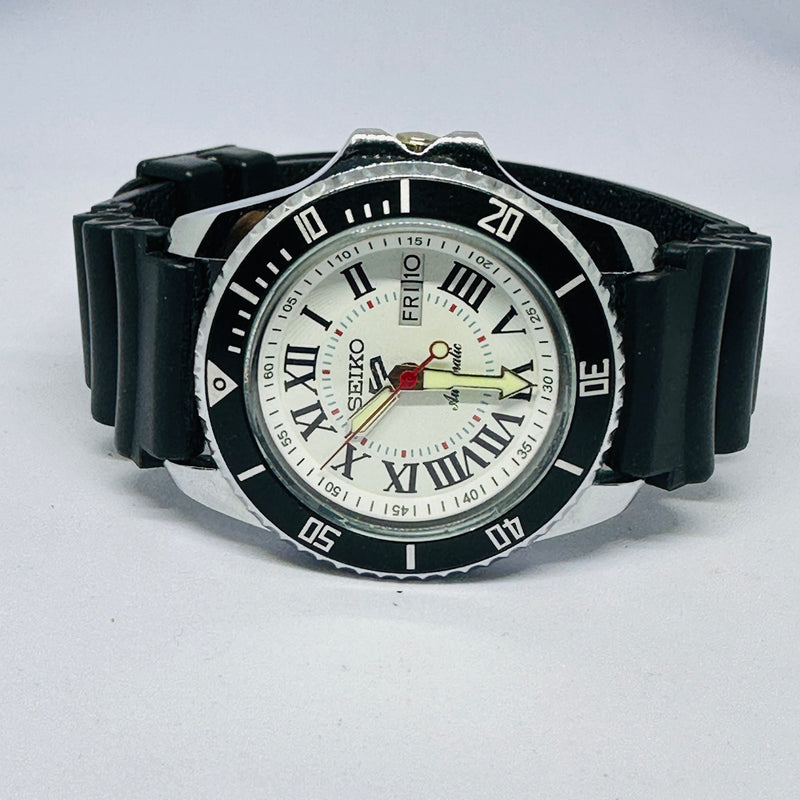 Seiko 5 Sports Automatic Watch – Refurbished Vintage | Japan-Made Men’s Timepiece