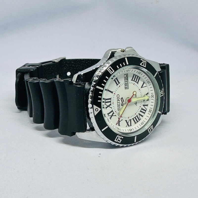 Seiko 5 Sports Automatic Watch – Refurbished Vintage | Japan-Made Men’s Timepiece