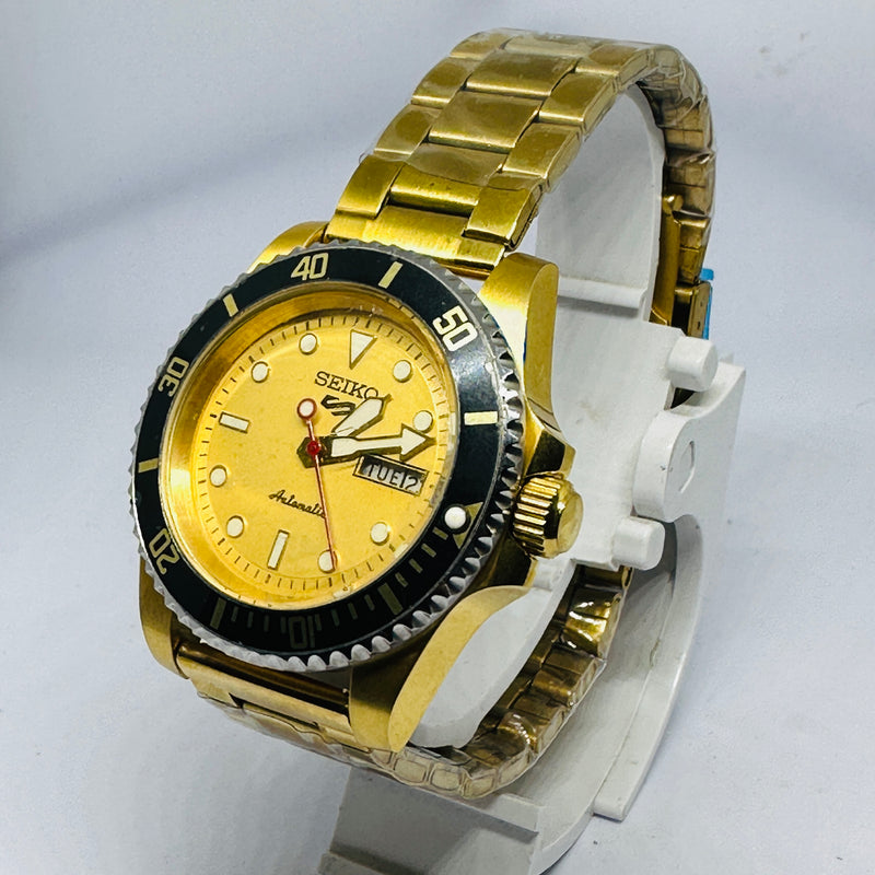 Seiko 5 Sports Automatic Watch – Refurbished Vintage | Japan-Made Men’s Timepiece
