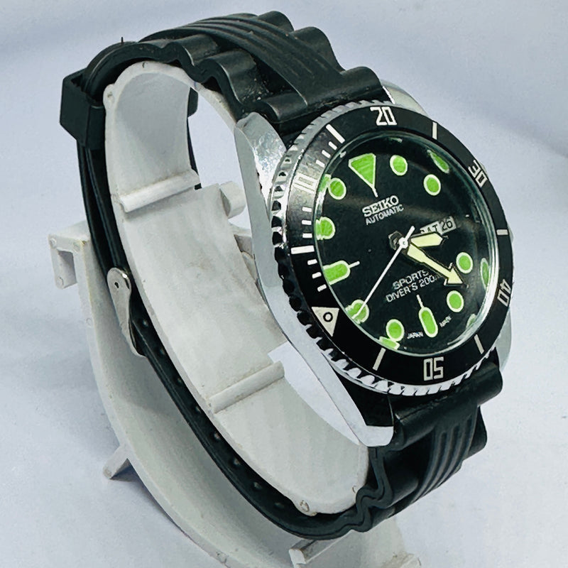 Seiko 5 Sports Automatic Watch – Refurbished Vintage | Japan-Made Men’s Timepiece