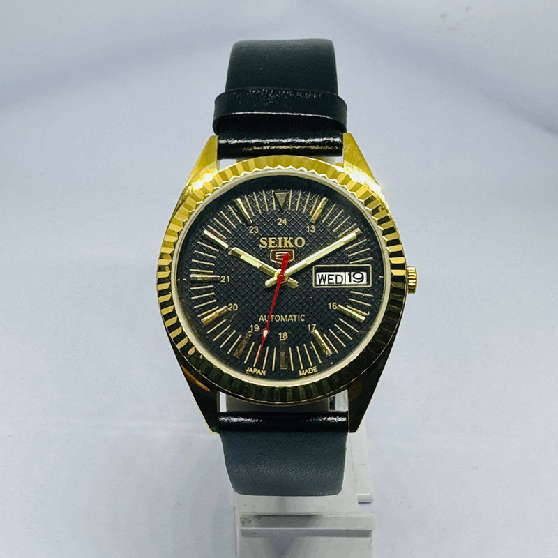 Seiko 5 Automatic Men’s Watch – Vintage Japan Model | Restored & Ready to Wear