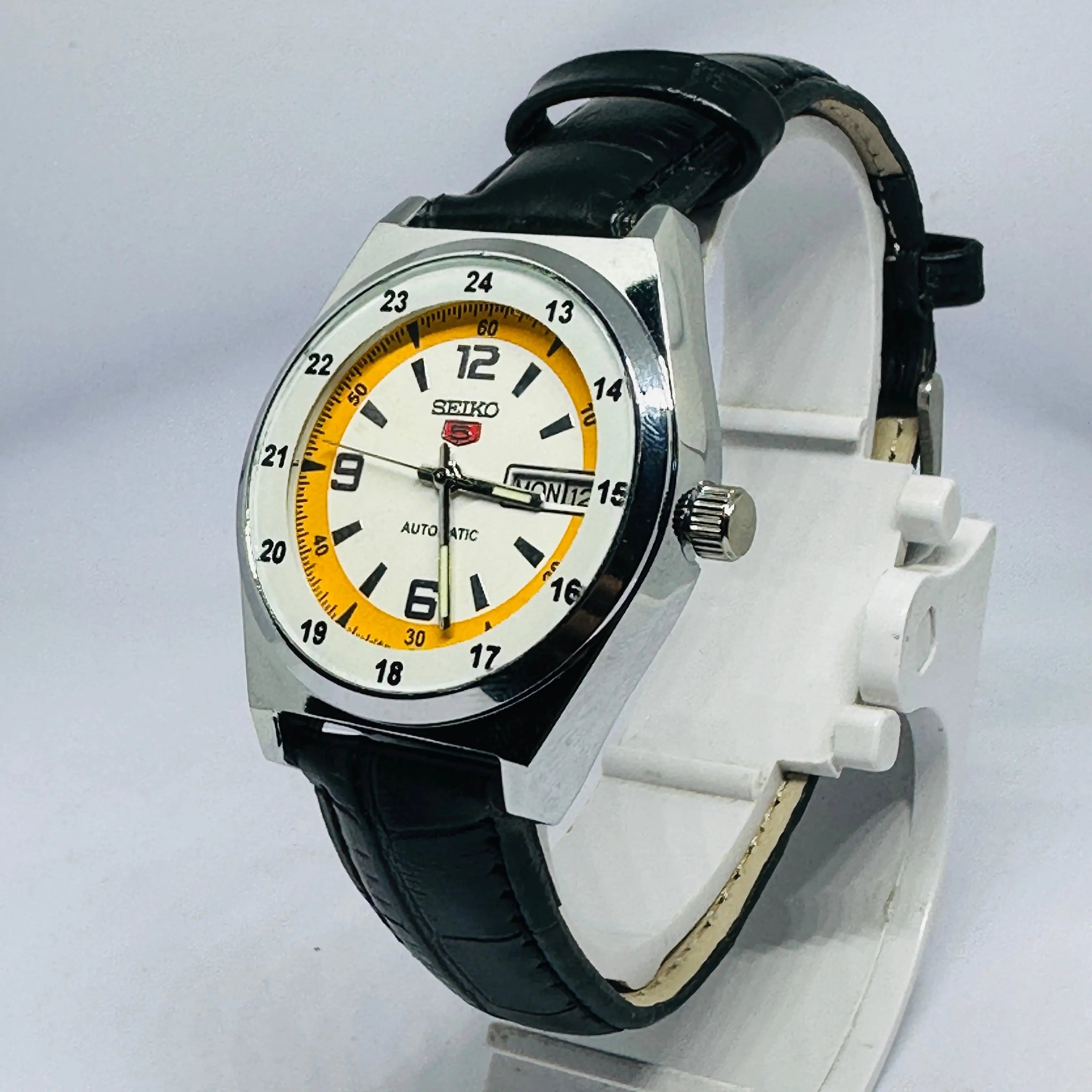 Seiko 5 Automatic Men’s Watch – Vintage Japan Model | Restored & Ready to Wear National Watches