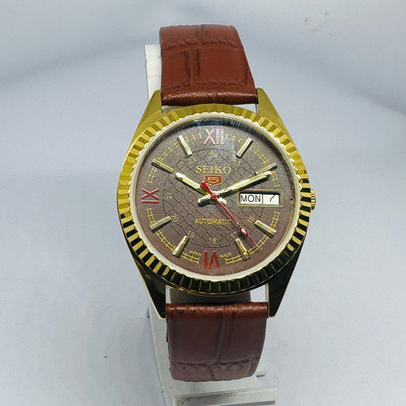 Seiko 5 Automatic Men’s Watch – Vintage Japan Model | Restored & Ready to Wear