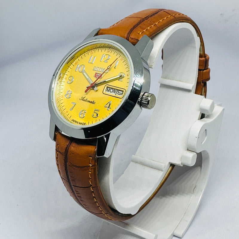Seiko 5 Automatic Men’s Watch – Vintage Japan Model | Restored & Ready to Wear
