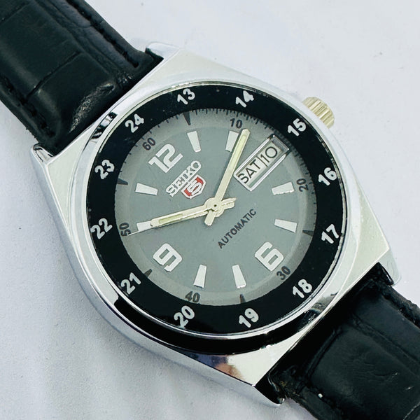 Seiko 5 Automatic Men’s Watch – Vintage Japan Model | Restored & Ready to Wear