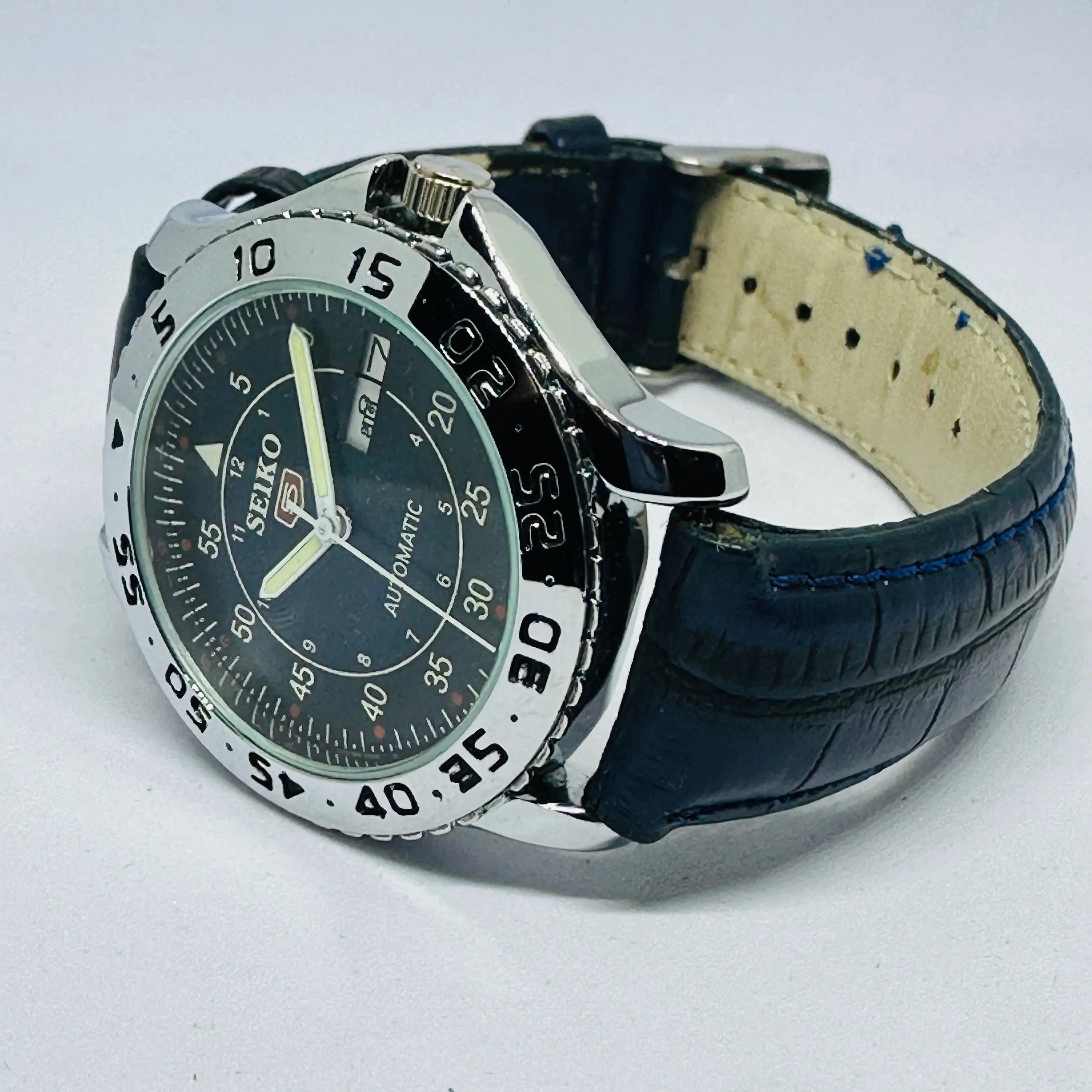 Seiko 5 Sports Automatic Watch – Refurbished Vintage | Japan-Made Men’s Timepiece National Watches