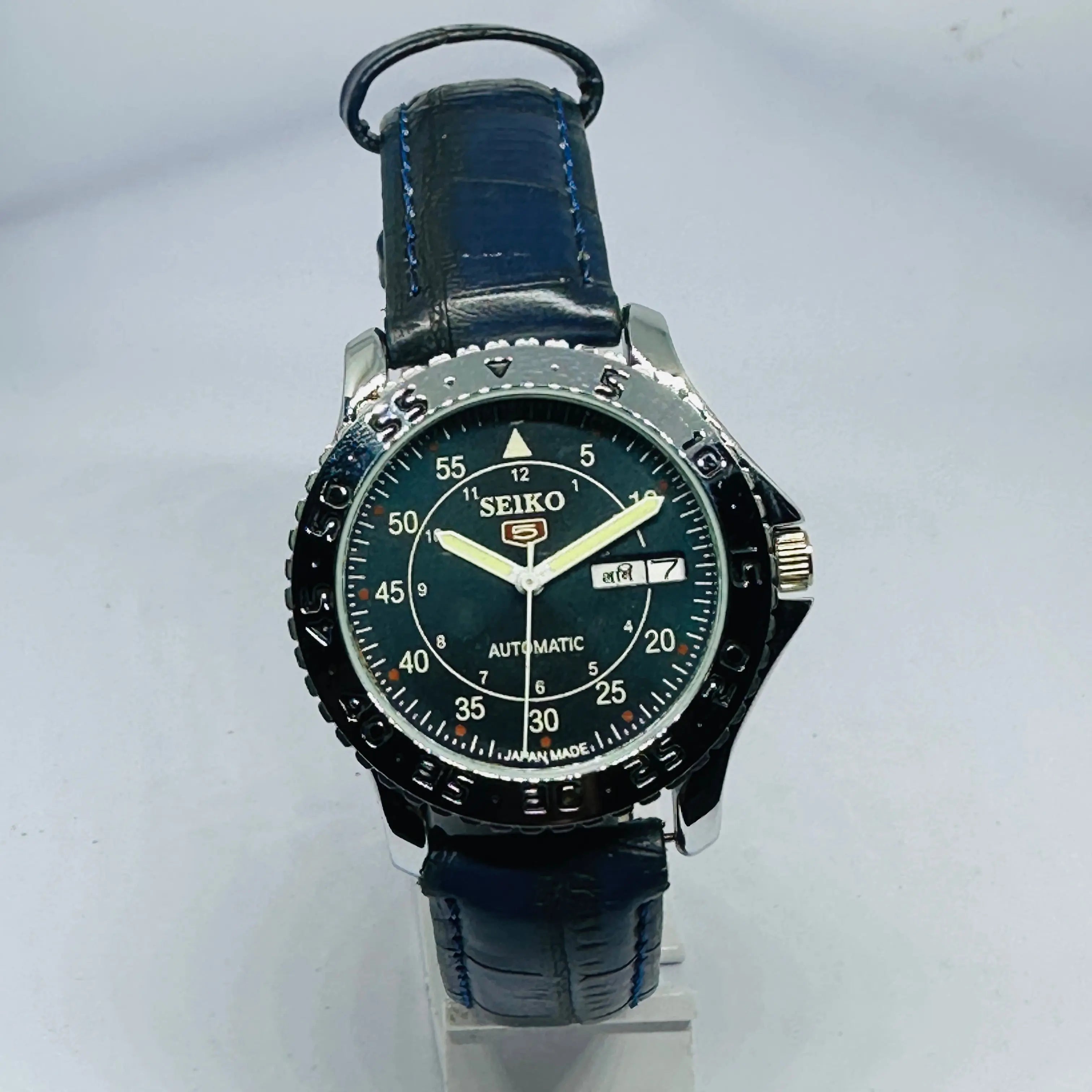 Seiko 5 Sports Automatic Watch – Refurbished Vintage | Japan-Made Men’s Timepiece National Watches