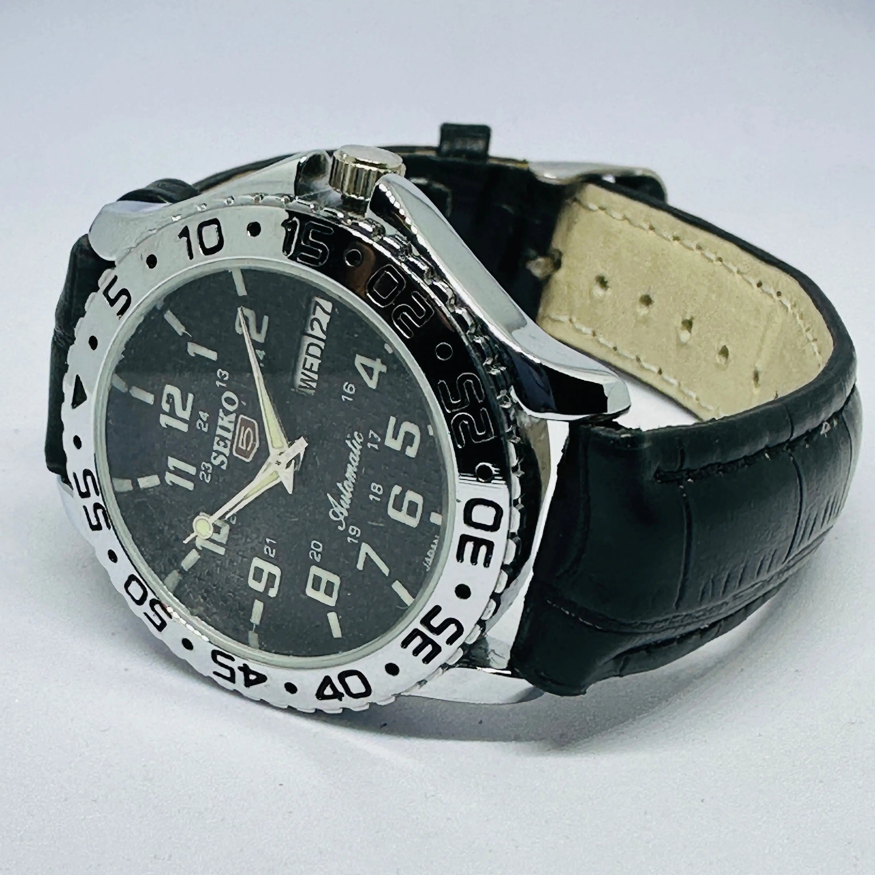 Seiko 5 Sports Automatic Watch – Refurbished Vintage | Japan-Made Men’s Timepiece National Watches