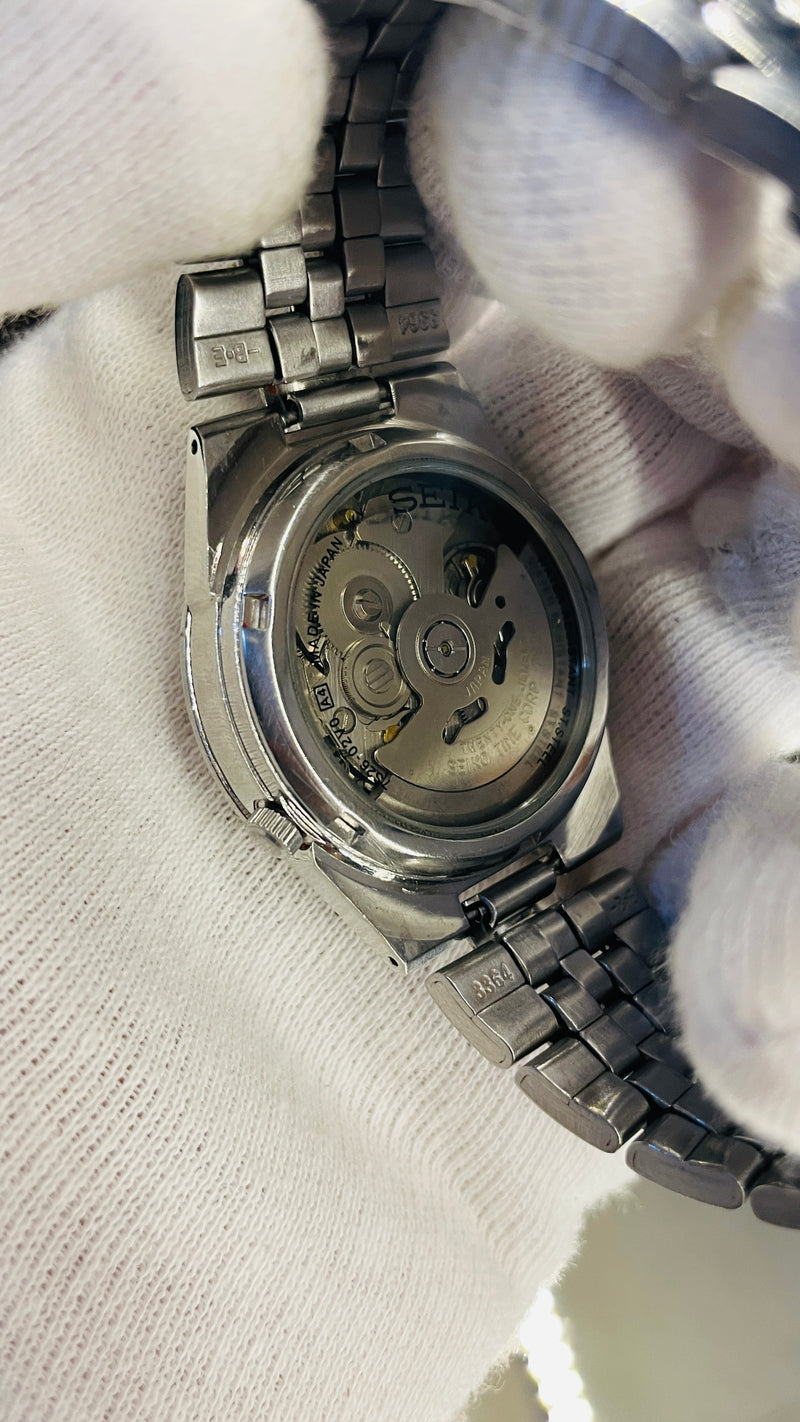 Seiko 5 Automatic White Dial Transparent Back – Japan 17 Jewels Vintage Model