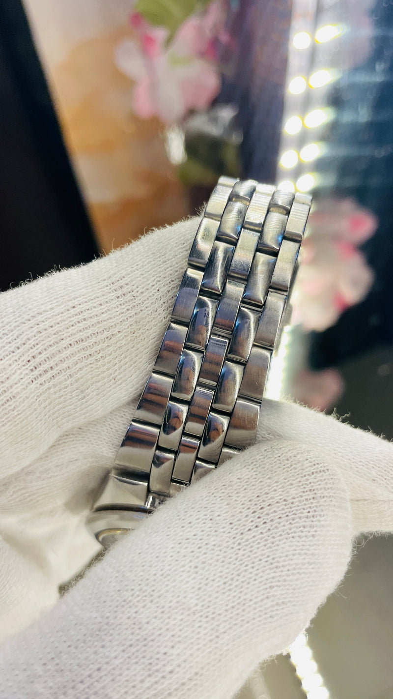 Seiko 5 Automatic White Dial Transparent Back – Japan 17 Jewels Vintage Model