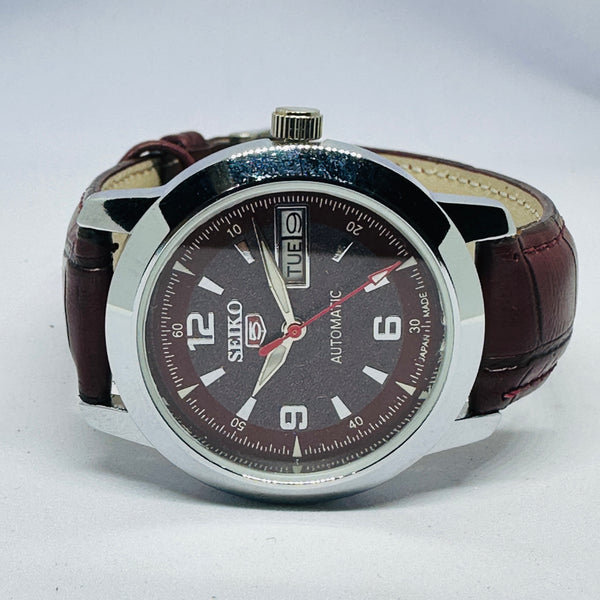 Seiko 5 Automatic Men’s Watch – Vintage Japan Model | Restored & Ready to Wear