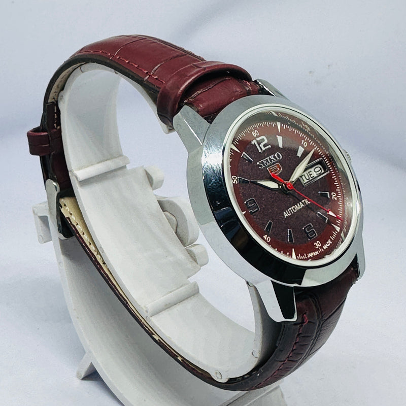Seiko 5 Automatic Men’s Watch – Vintage Japan Model | Restored & Ready to Wear