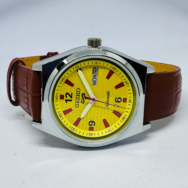 Seiko 5 Automatic Men’s Watch – Vintage Japan Model | Restored & Ready to Wear