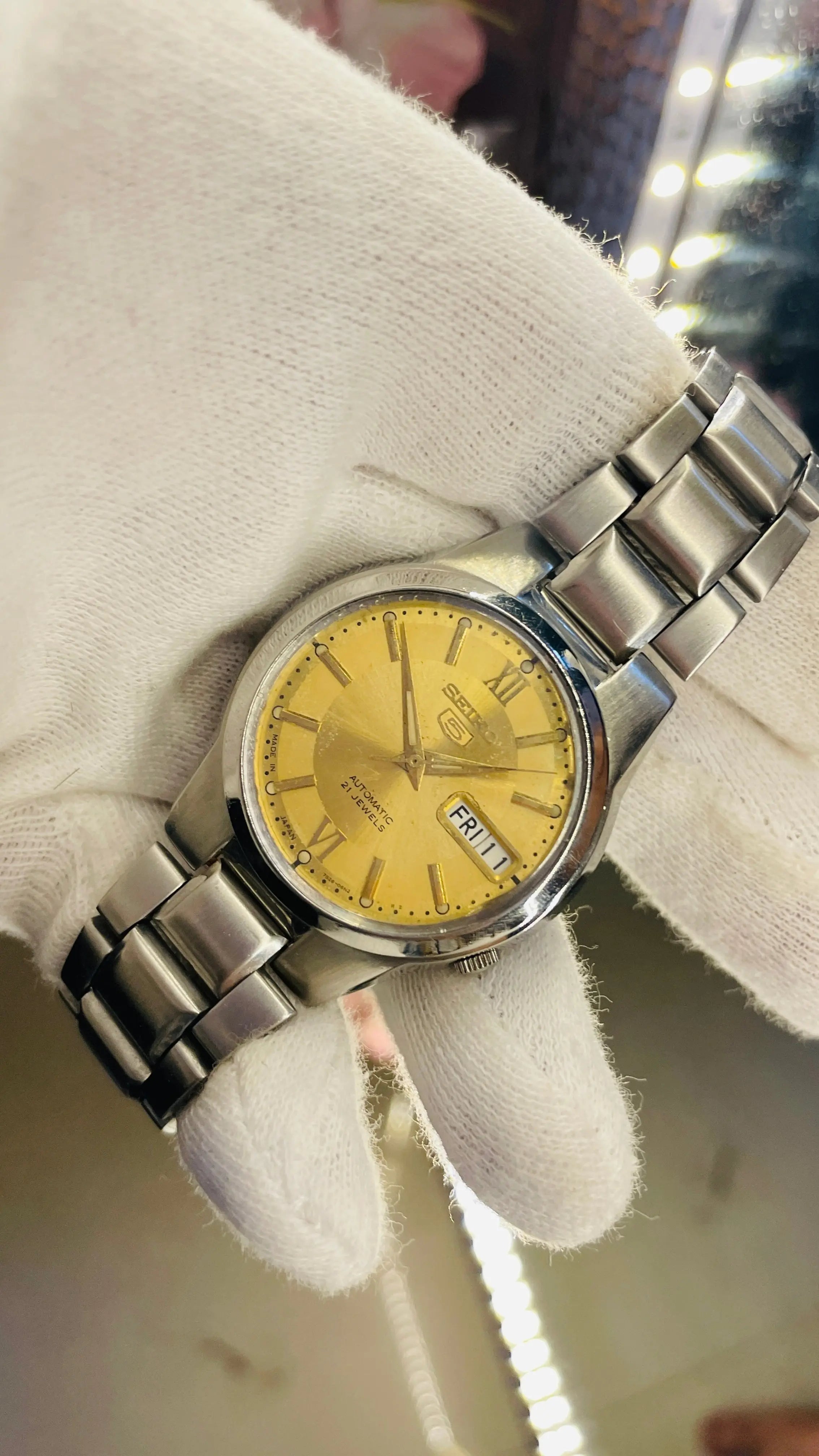 Seiko 5 Automatic Gold Dial Transparent Caseback – 17 Jewels Japan Watch National Watches