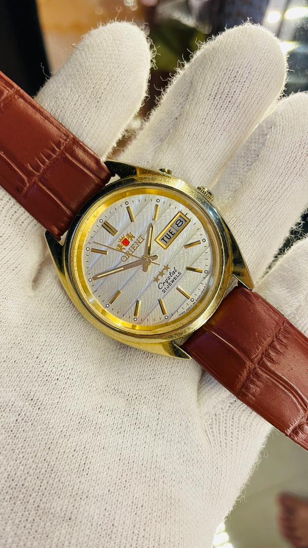 Vintage Orient Crystal 21 Jewels Automatic Watch | Gold Case | Classic Men’s Timepiece (Refurbished)