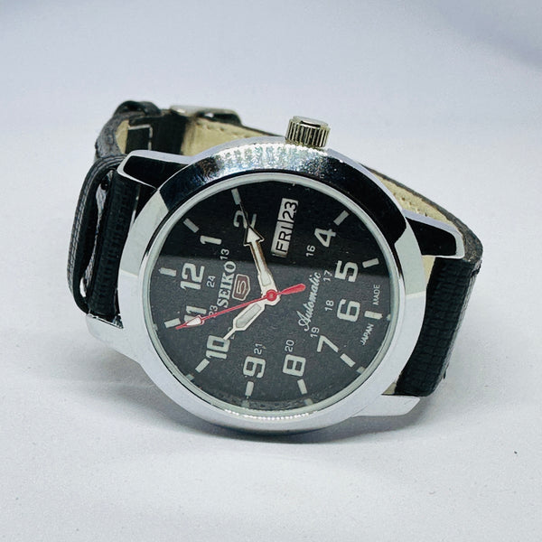 Seiko 5 Automatic Men’s Watch – Vintage Japan Model | Restored & Ready to Wear