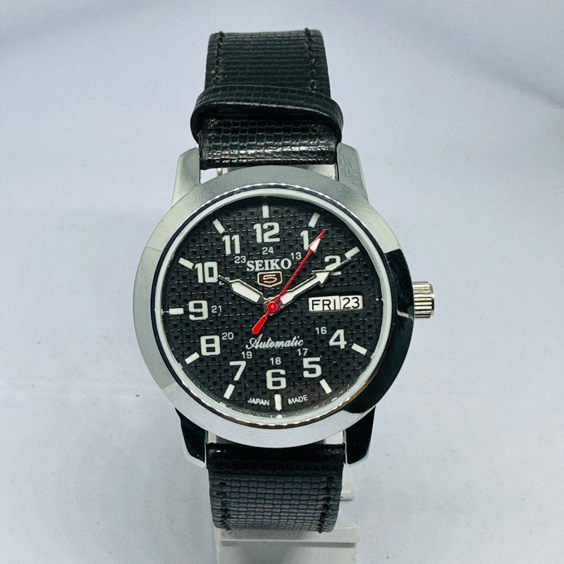 Seiko 5 Automatic Men’s Watch – Vintage Japan Model | Restored & Ready to Wear